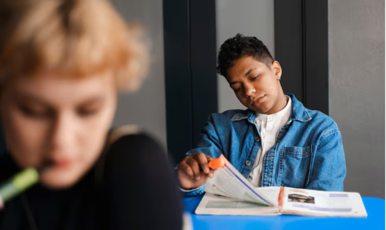 Study Uncovers How Elite American Schools