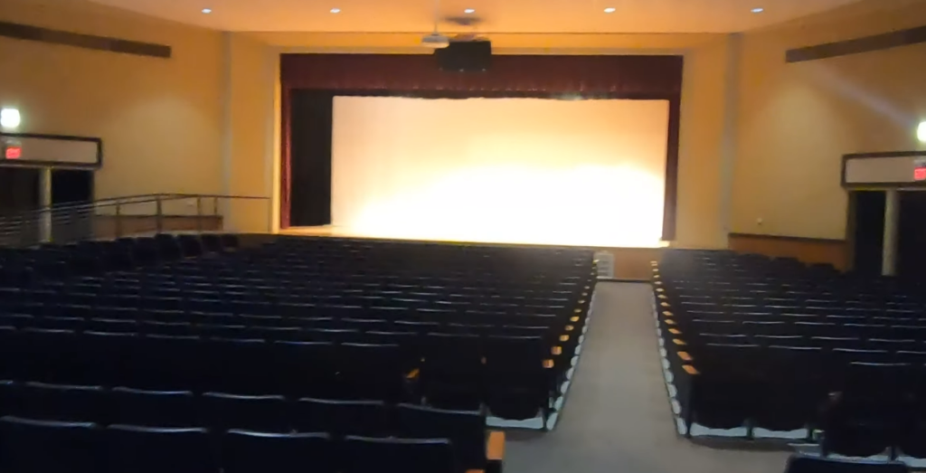 Liberty ISD Accepts $115,000 to Support Classroom Innovation in Rural Texas Liberty ISD Accepts $115,000 to Support Classroom Innovation in Rural Texas