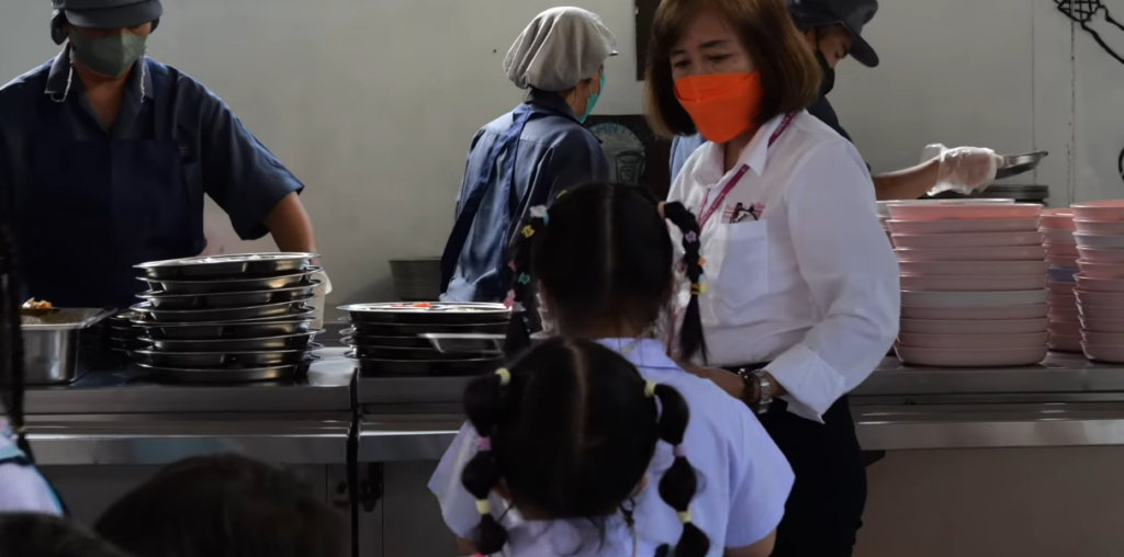 Thai School Lunch Goes Viral — And It's Making the Rest of the World Question Everything Thai School Lunch Goes Viral — And It's Making the Rest of the World Question Everything