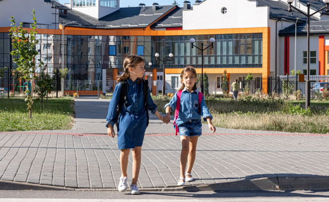 Tring park school