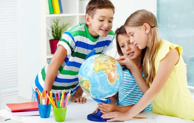 Play Nicely: Cambridge Study Shows Children Connect Better Through Play When Given a Goal